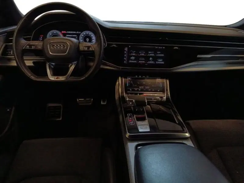 Audi Q8 usata a Varese (10)