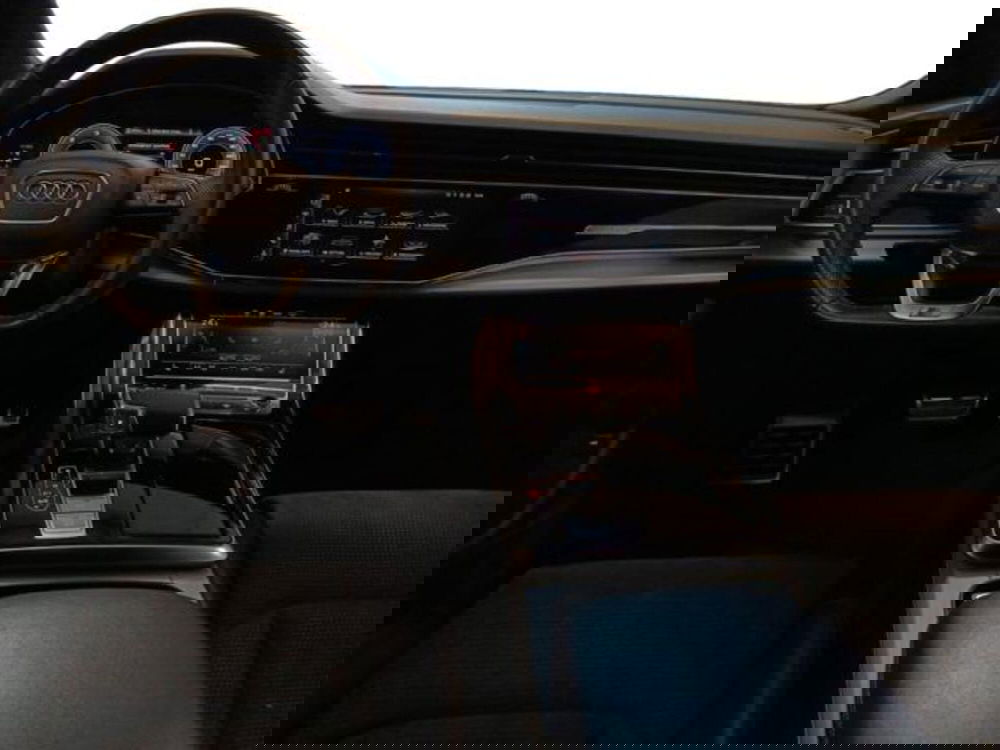 Audi Q8 usata a Varese (10)