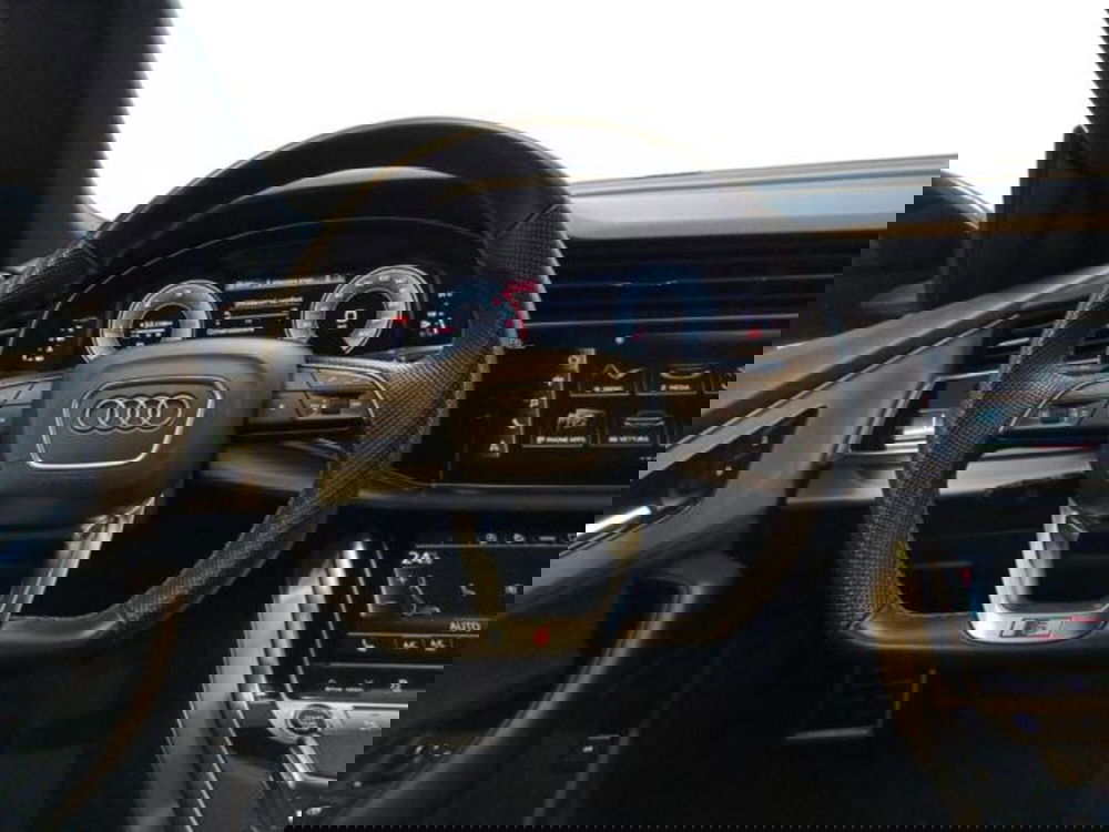 Audi Q8 usata a Varese (11)