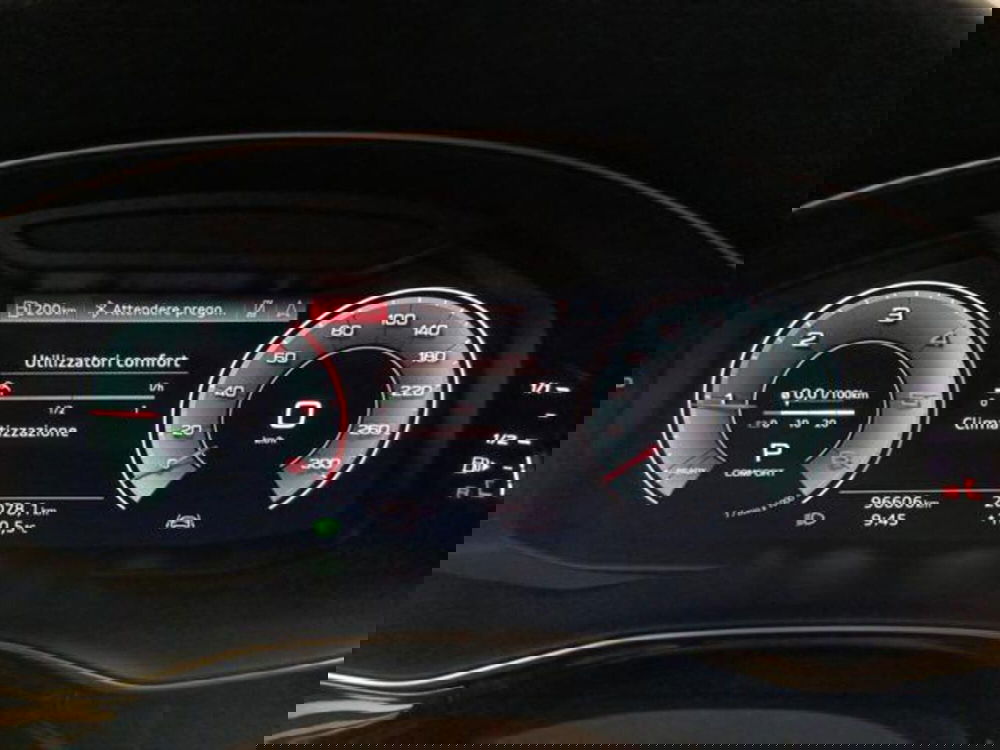 Audi Q8 usata a Varese (12)