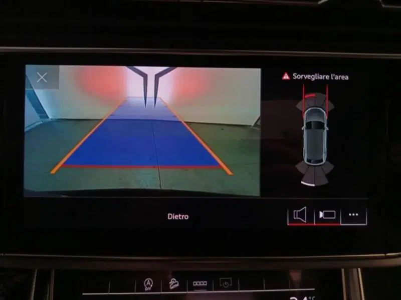 Audi Q8 usata a Varese (18)