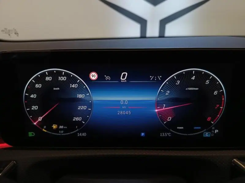 Mercedes-Benz CLA usata a Varese (12)