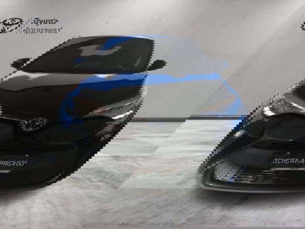 Toyota Toyota C-HR usata a Roma (13)