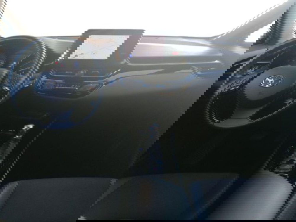 Toyota Toyota C-HR usata a Roma (16)