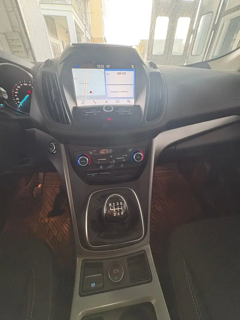 Ford Kuga usata a Torino (7)