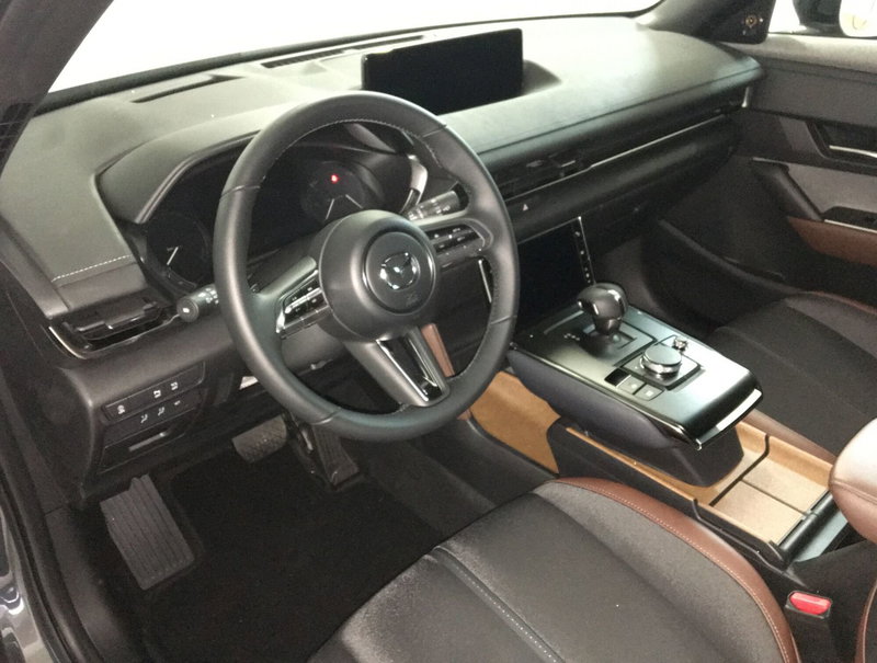 Mazda MX-30 nuova a Catanzaro (10)