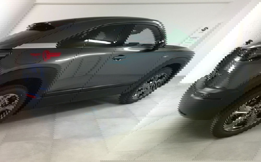 Mazda MX-30 nuova a Catanzaro (7)