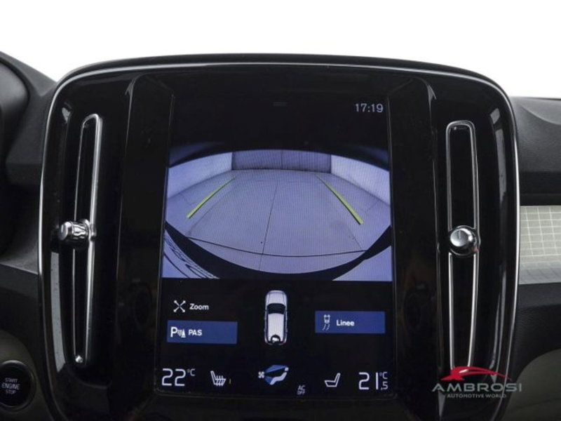 Volvo XC40 usata a Perugia (15)