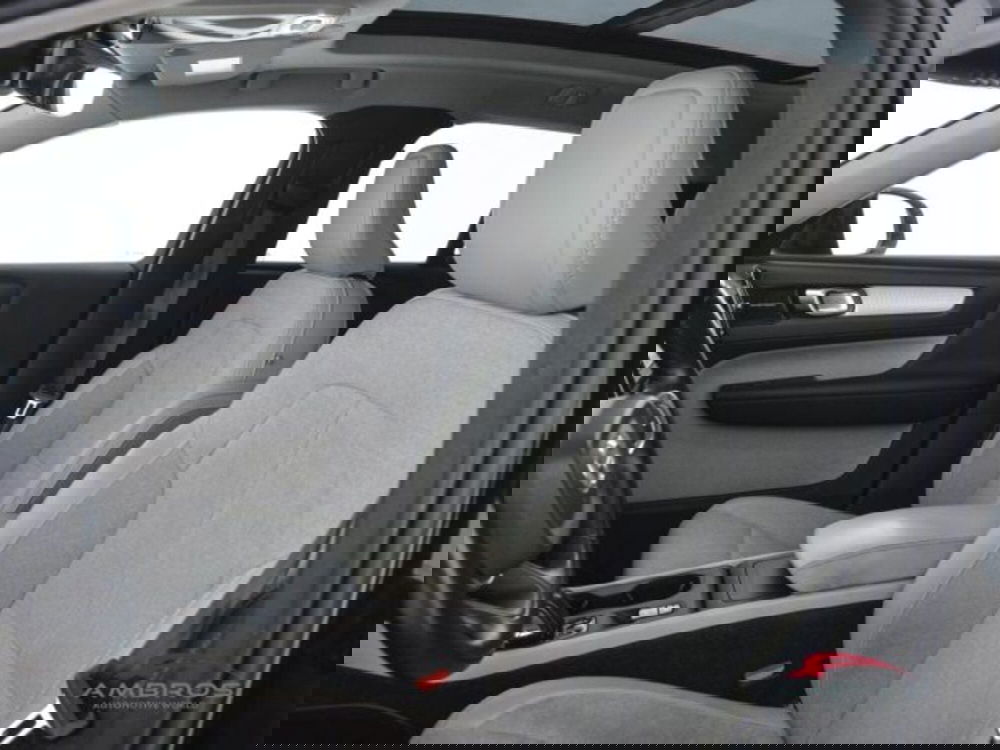 Volvo XC40 usata a Perugia (9)