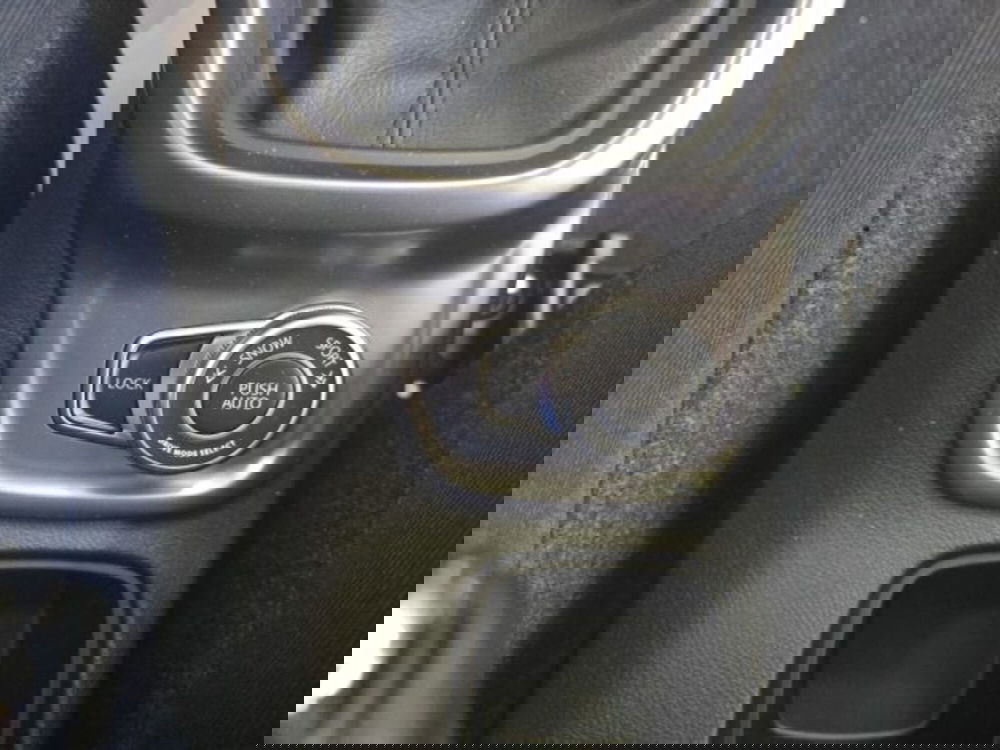 Suzuki Vitara nuova a Reggio Emilia (13)