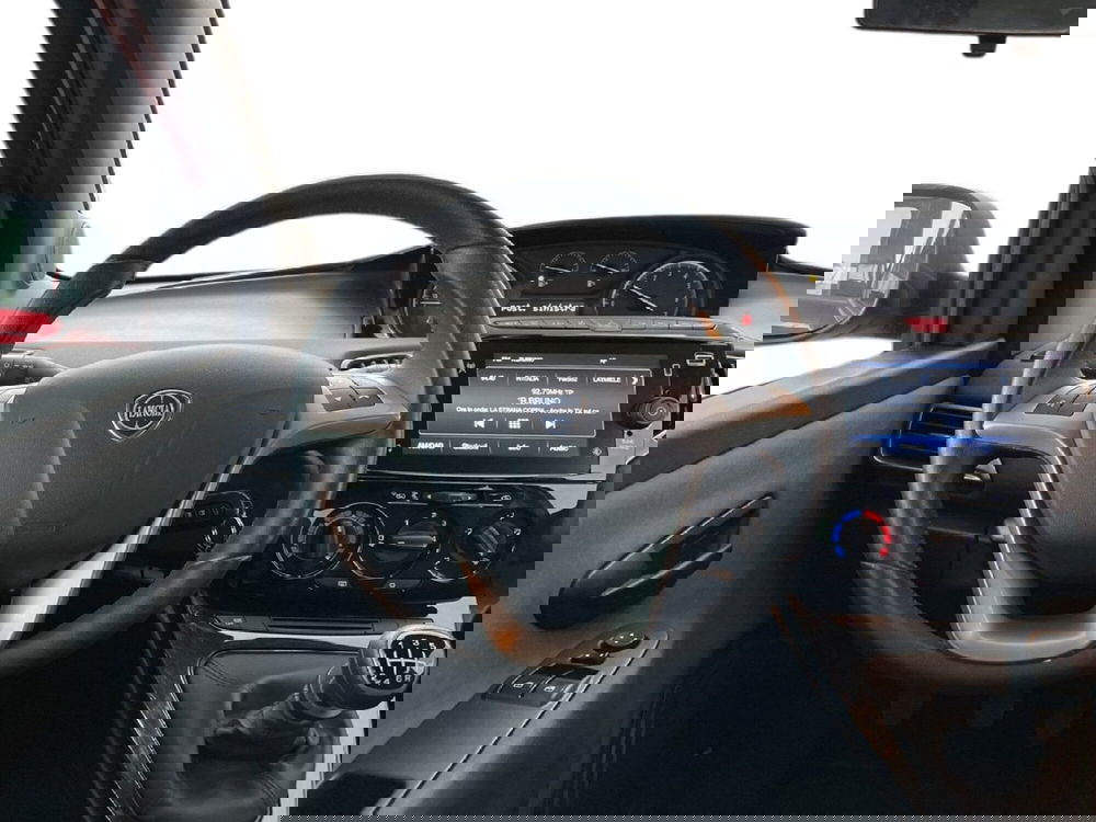 Lancia Ypsilon usata a Torino (11)