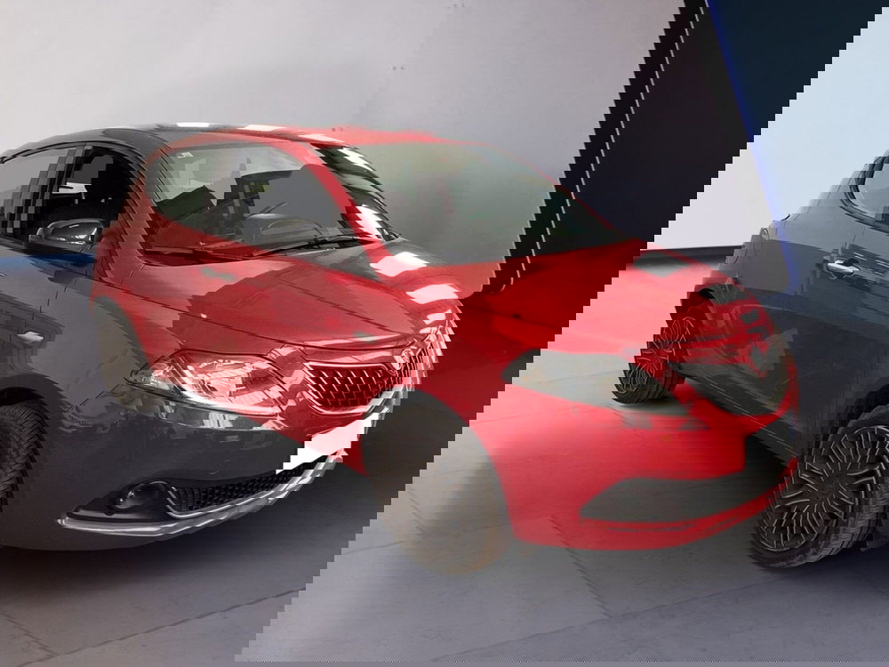 Lancia Ypsilon usata a Torino (2)