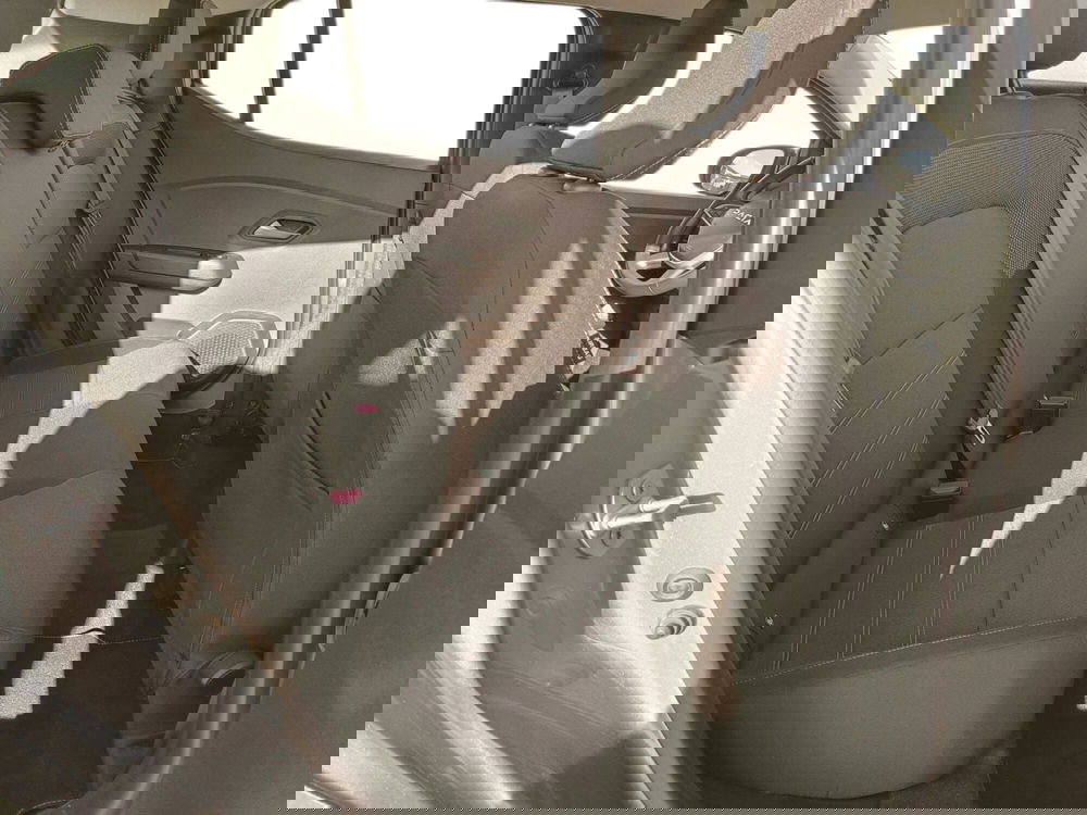 Dacia Sandero usata a Prato (13)