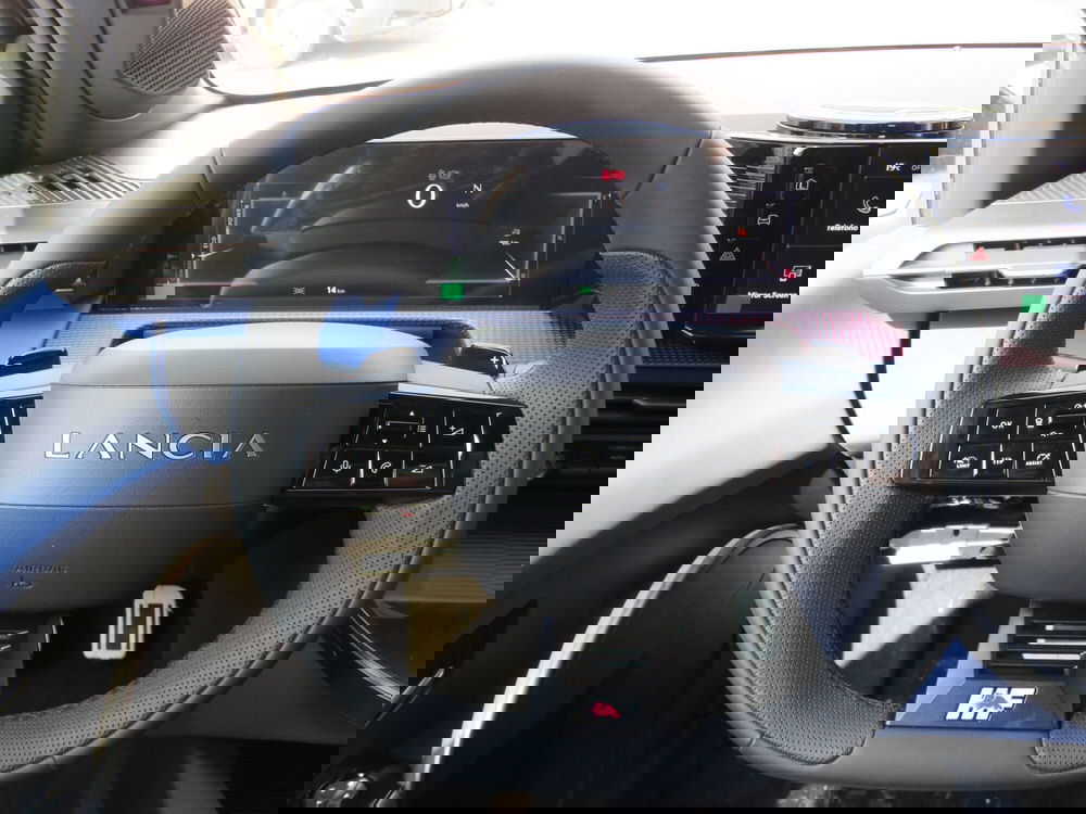 Lancia Ypsilon nuova a Monza e Brianza (16)