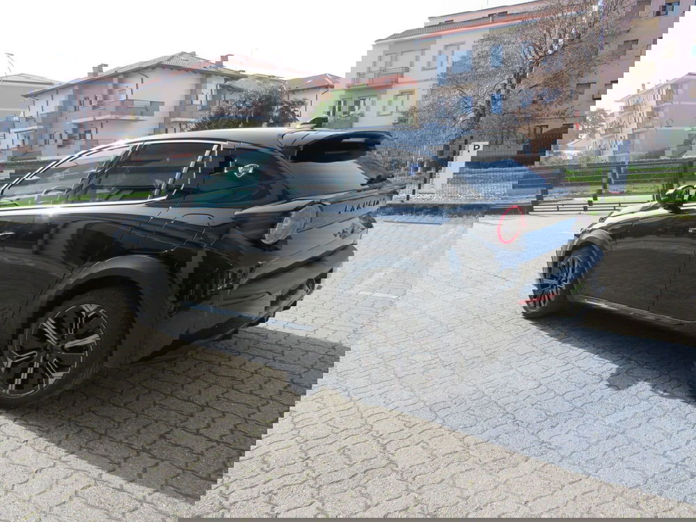 Lancia Ypsilon nuova a Monza e Brianza (4)