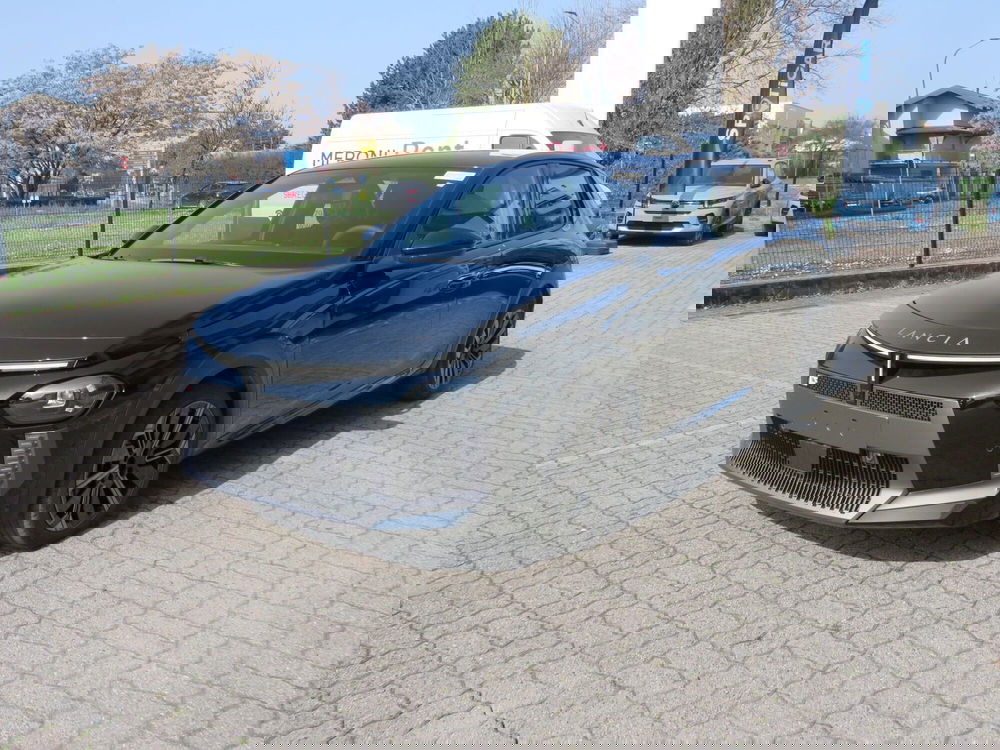 Lancia Ypsilon nuova a Monza e Brianza (7)