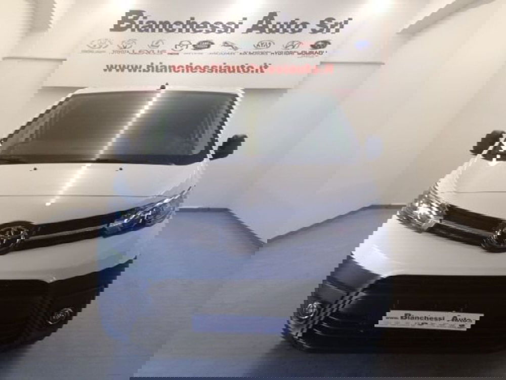 Toyota Proace Max Furgone nuova a Cremona (3)