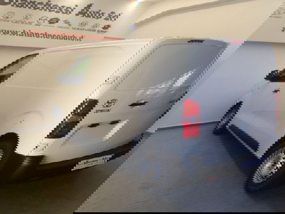 Toyota Proace Max Furgone nuova a Cremona (7)