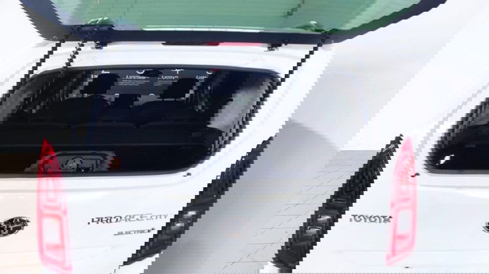 Toyota Proace City Verso nuova a Vicenza (10)