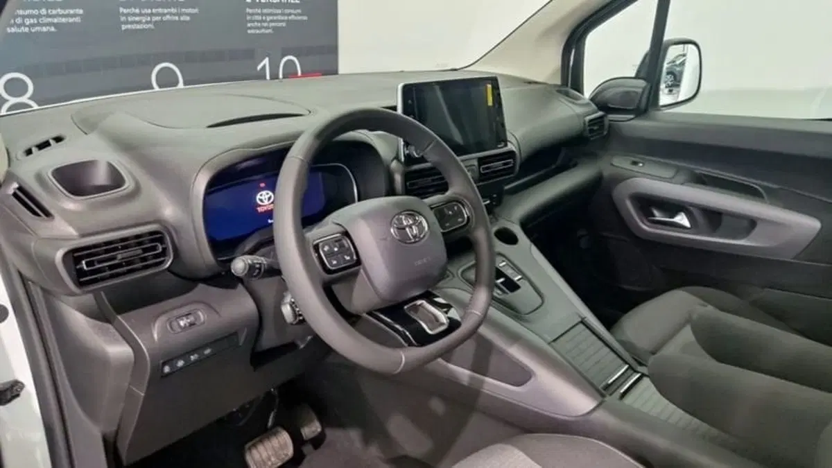 Toyota Proace City Verso nuova a Vicenza (14)