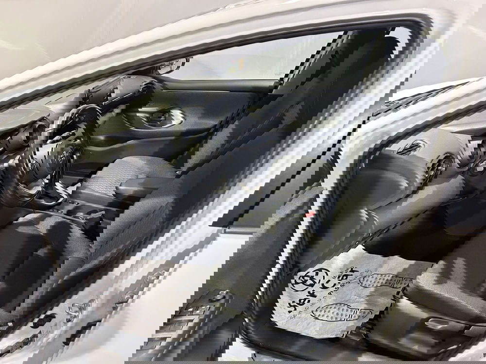 Toyota Yaris usata a Milano (12)