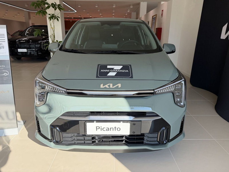 Kia Picanto nuova a Cremona (3)