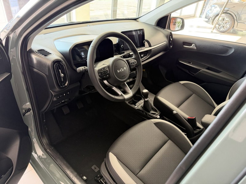 Kia Picanto nuova a Cremona (5)