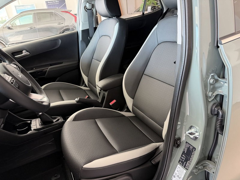 Kia Picanto nuova a Cremona (6)