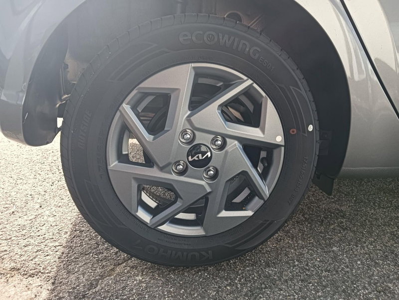 Kia Picanto nuova a Cremona (12)