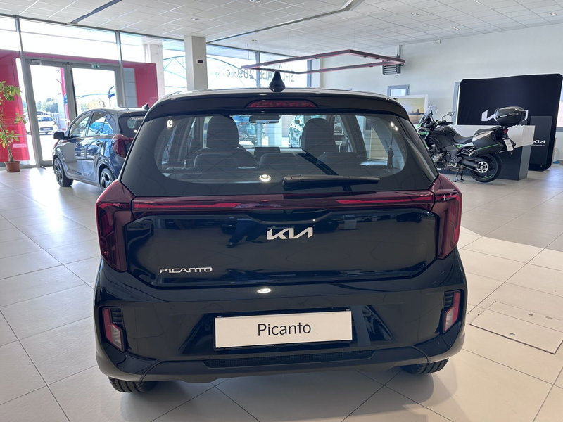 Kia Picanto nuova a Cremona (6)