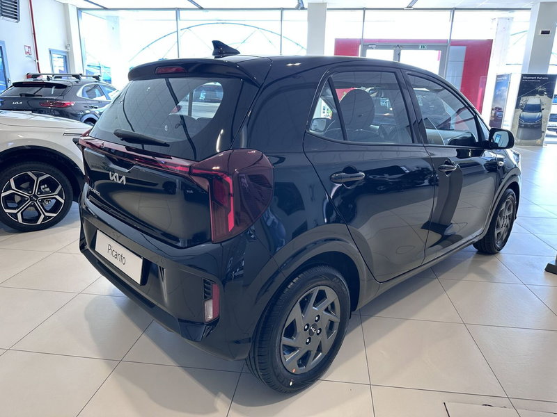 Kia Picanto nuova a Cremona (7)