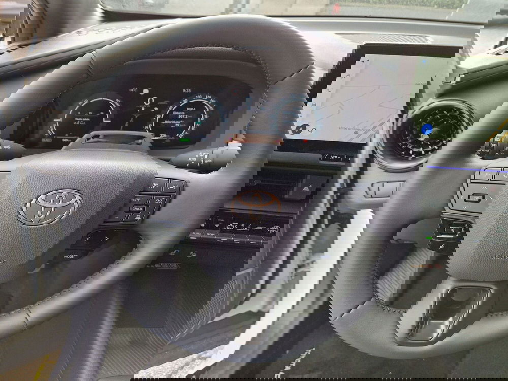 Toyota Toyota C-HR nuova a Cremona (12)