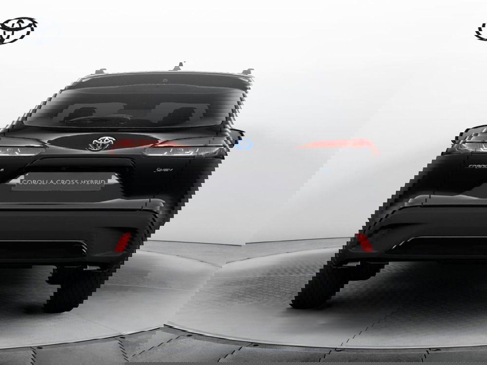 Toyota Corolla Cross Hybrid nuova a Cremona (5)