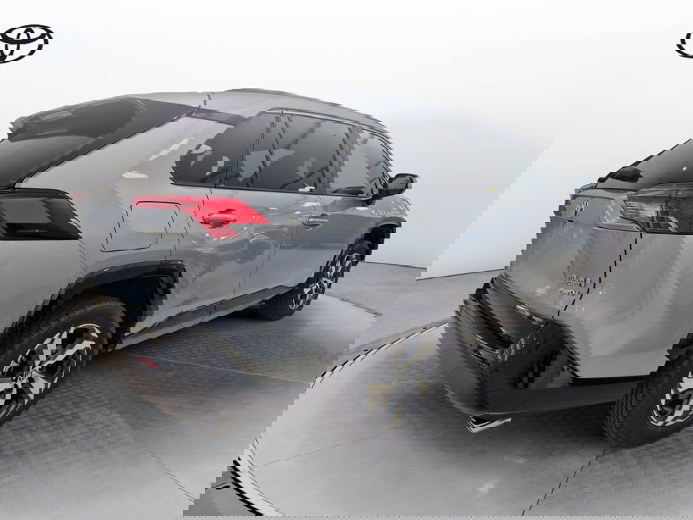 Toyota Rav4 nuova a Cremona (4)