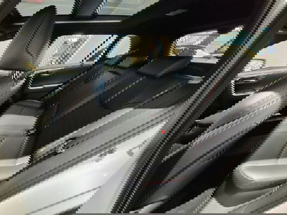 Toyota Rav4 nuova a Cremona (6)