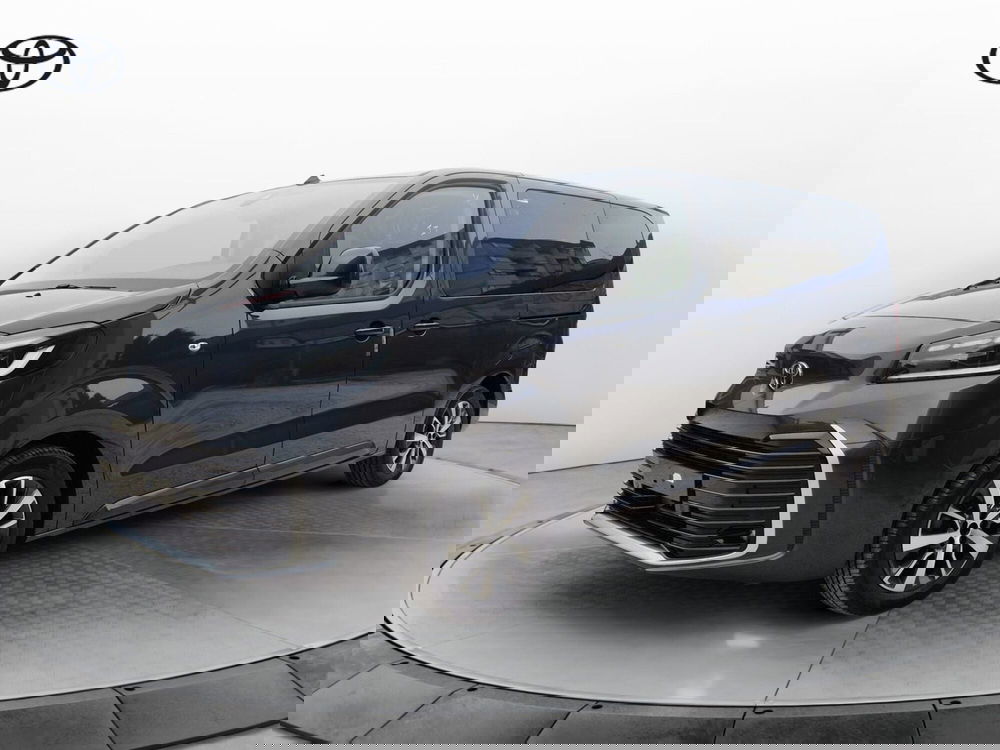 Toyota Proace Verso nuova a Cremona