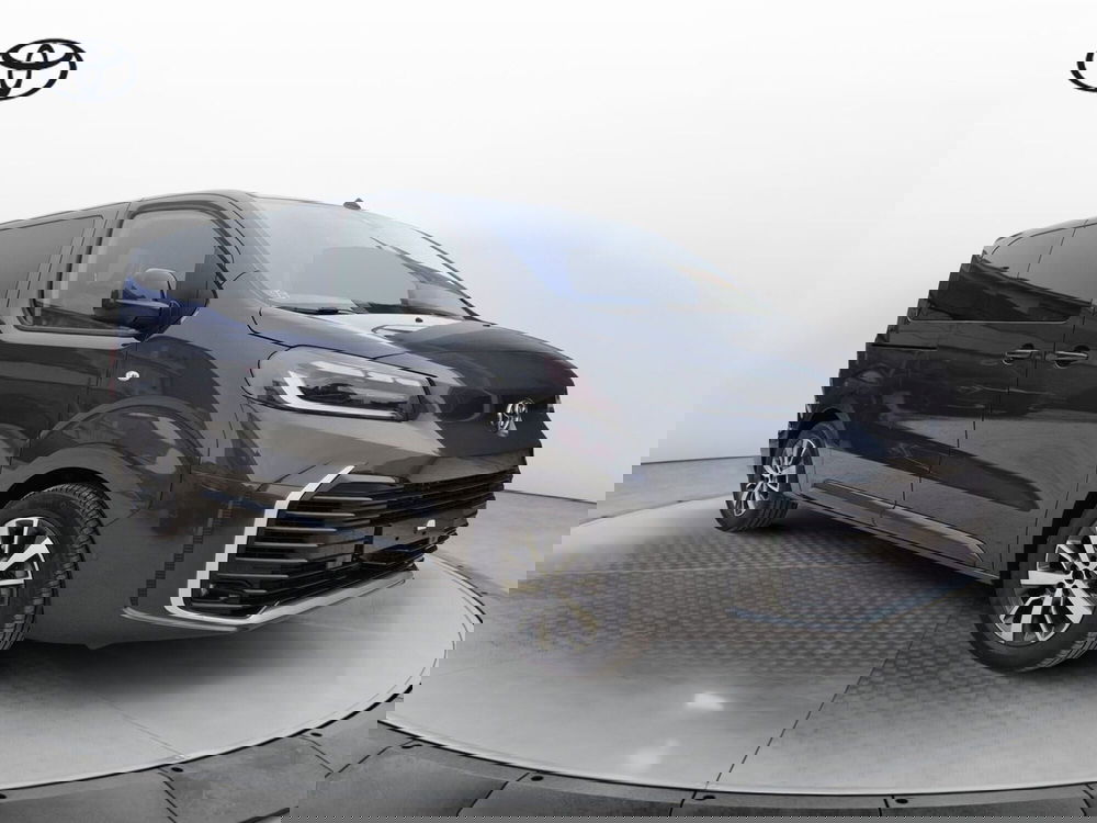 Toyota Proace Verso nuova a Cremona (3)