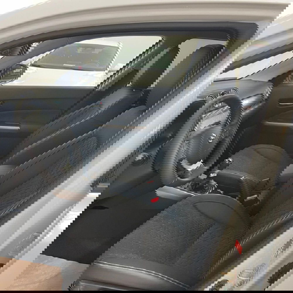 Suzuki Vitara nuova a Cremona (6)