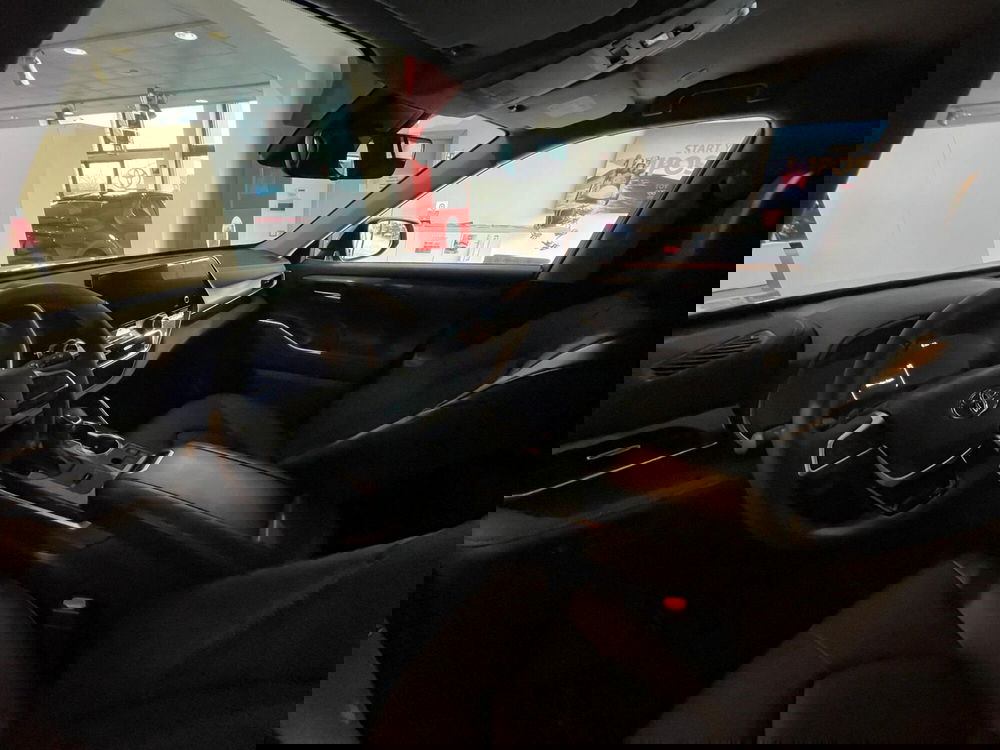 Toyota Highlander nuova a Cremona (9)