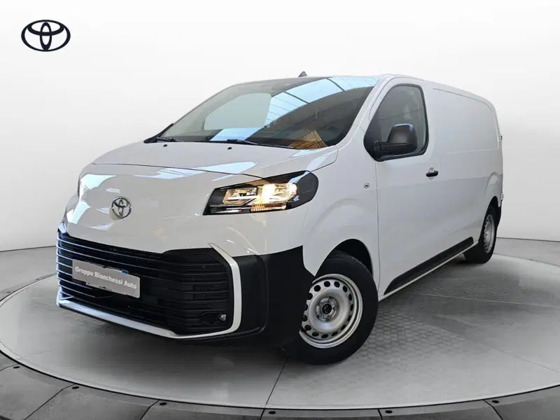 Toyota Proace nuova a Cremona