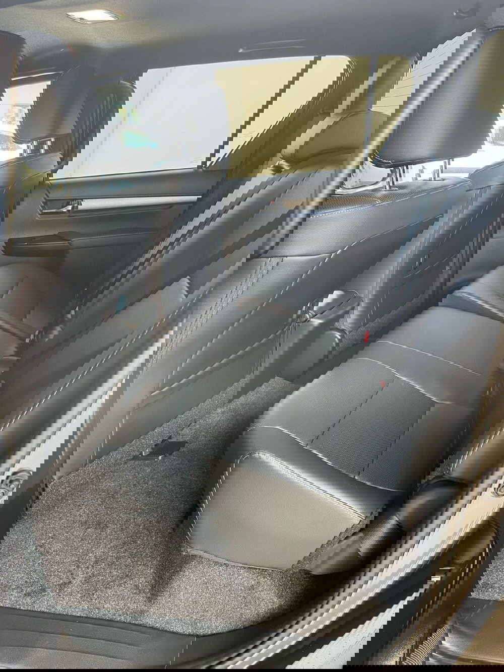 Toyota Hilux nuova a Cremona (9)