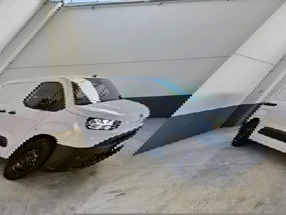 Toyota Proace City nuova a Cremona (3)