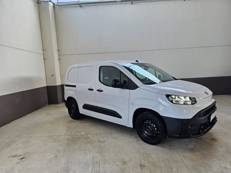 Toyota Proace City nuova a Cremona (3)