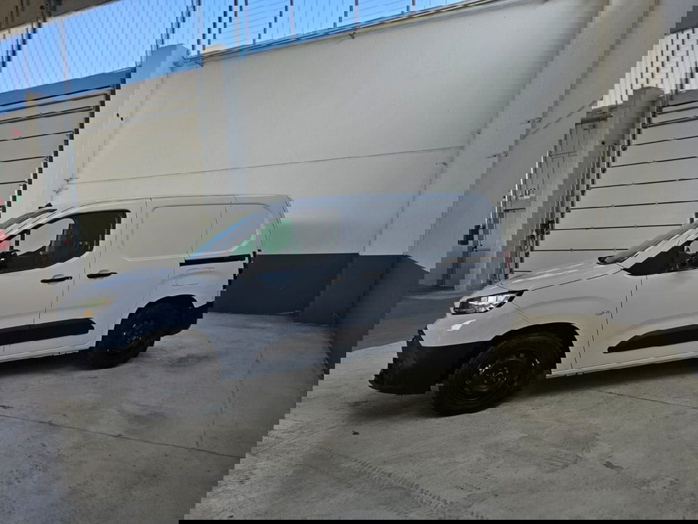 Toyota Proace City nuova a Cremona (4)