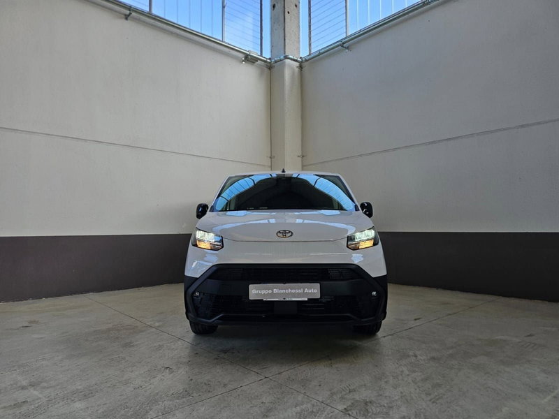 Toyota Proace City nuova a Cremona (5)