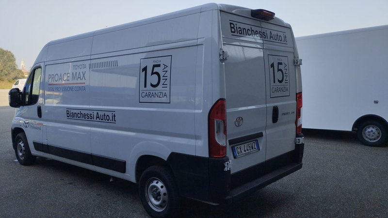 Toyota Proace Max Furgone nuova a Cremona (5)