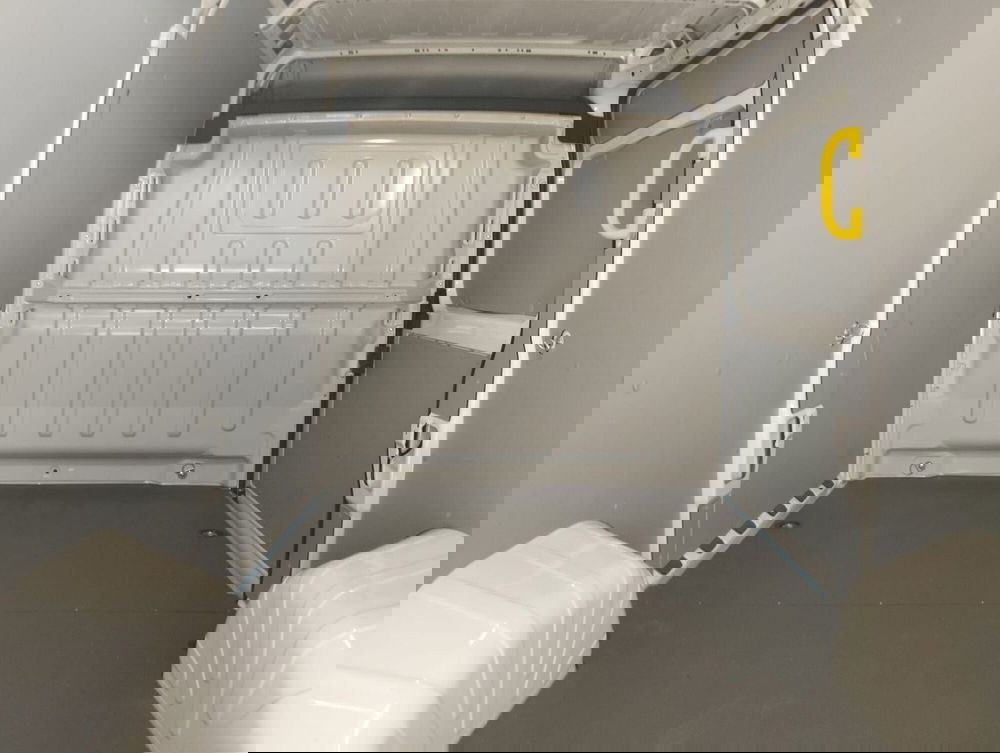 Toyota Proace Max Furgone nuova a Cremona (6)