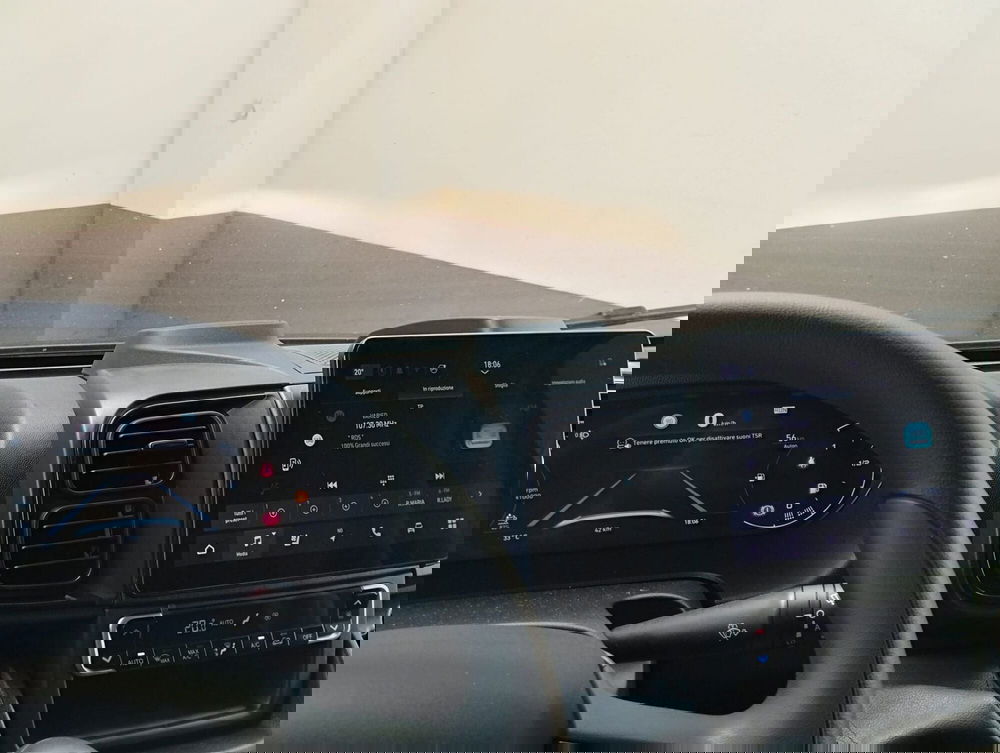 Toyota Proace Max Furgone nuova a Cremona (9)