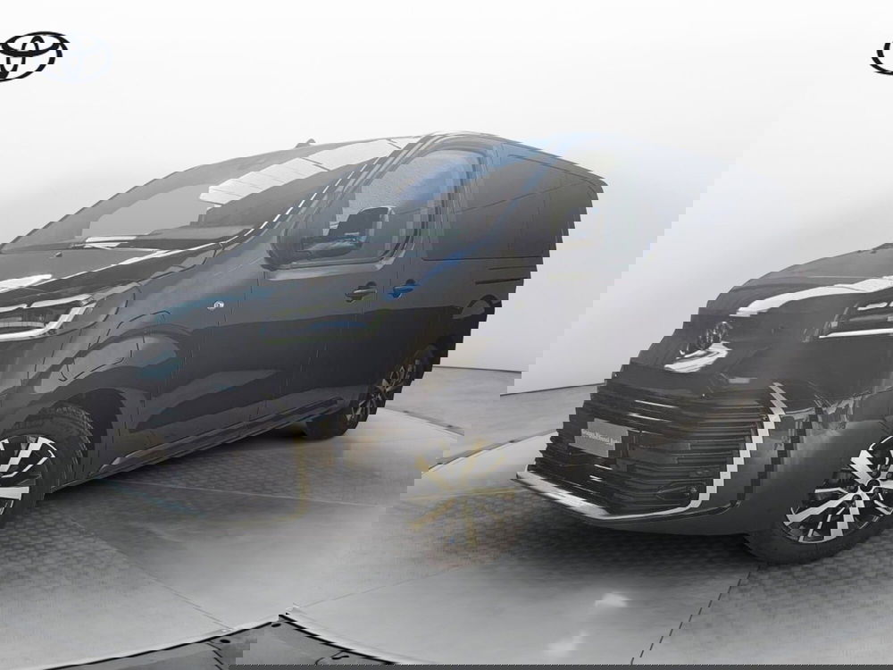 Toyota Proace Verso nuova a Cremona