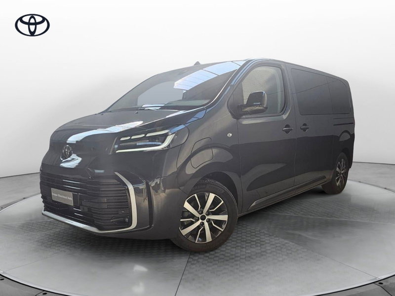 Toyota Proace Verso nuova a Cremona